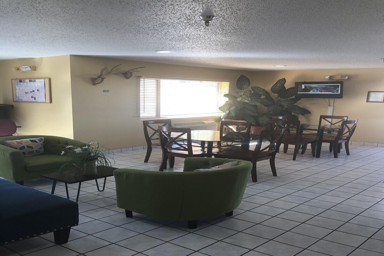 Super 8 By Wyndham Florence Co Exterior foto