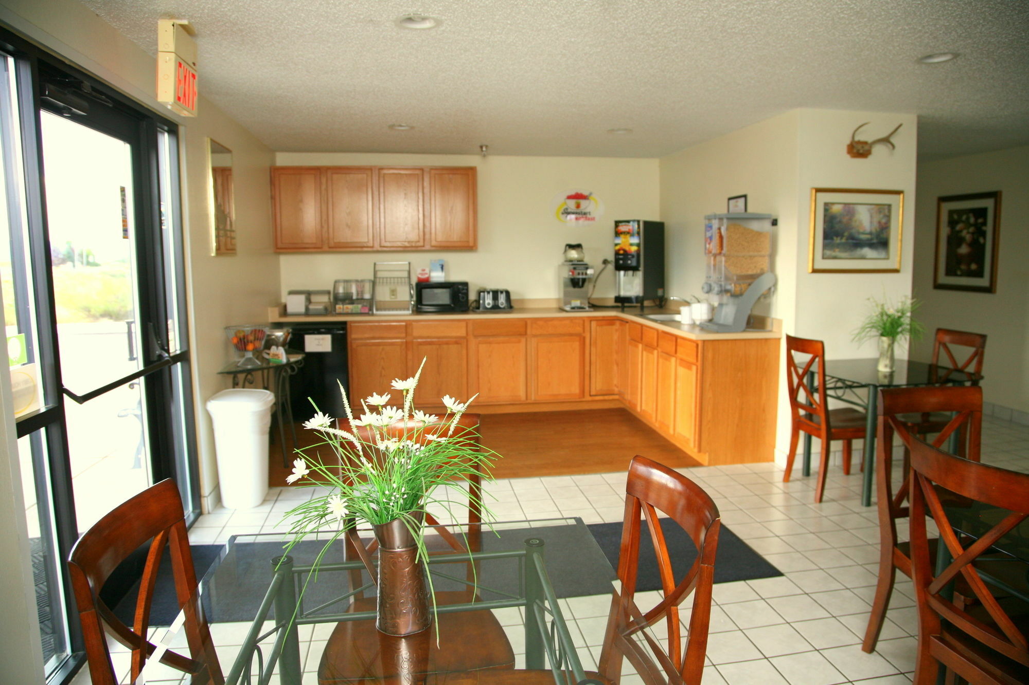 Super 8 By Wyndham Florence Co Exterior foto